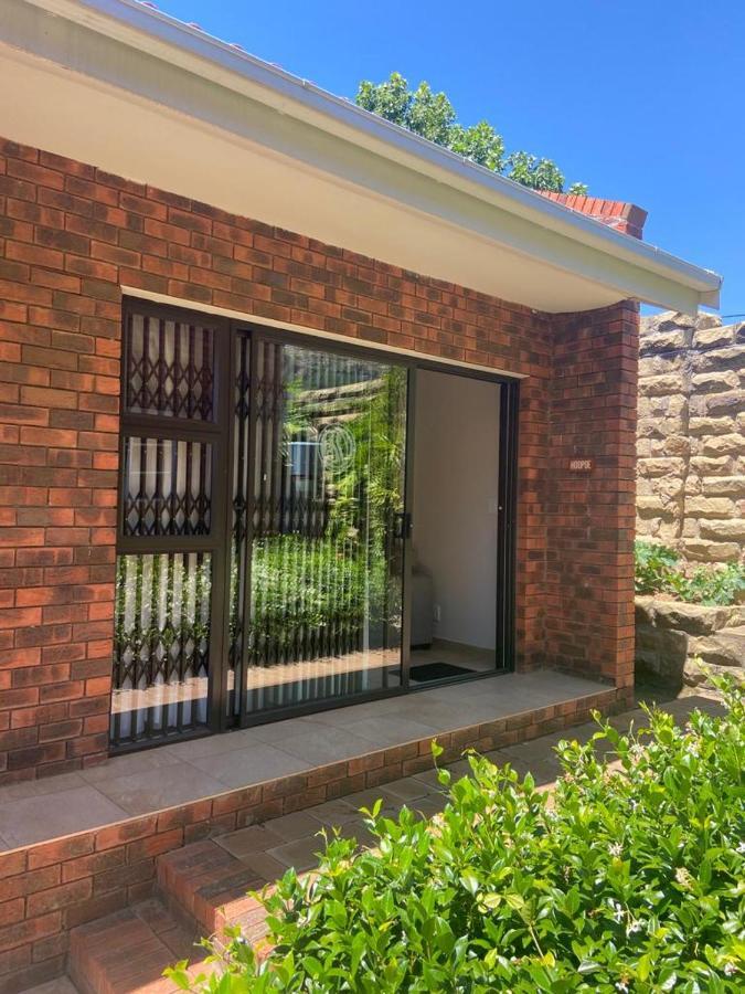 Botleng Guest House Boqate Exterior foto